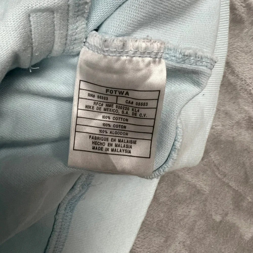 Nike‎ Light Blue Long Sleeve Crewneck Sweatshirt Pullover Top 2000s M(8-10)
